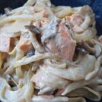 鮭のクリームソースのタリアテッレの作り方 | 簡単イタリア料理レシピ