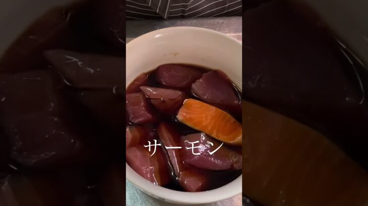 料理苦手な人でも簡単にできる海鮮丼レシピ【レシピ動画あり】