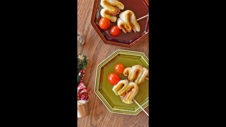 【クリスマスにおすすめ】冷凍パイシートで簡単！ベーコンツリーパイのレシピ / Puff Pastry Tree with Bacon #shorts