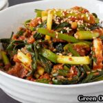ネギキムチの作り方！手軽な材料で簡単！一度食べたら箸が止まらない！やみつきになる旨さです。お肉料理や炒め物に【韓国料理】How to make Green Onion Kimchi【料理研究家ゆかり】